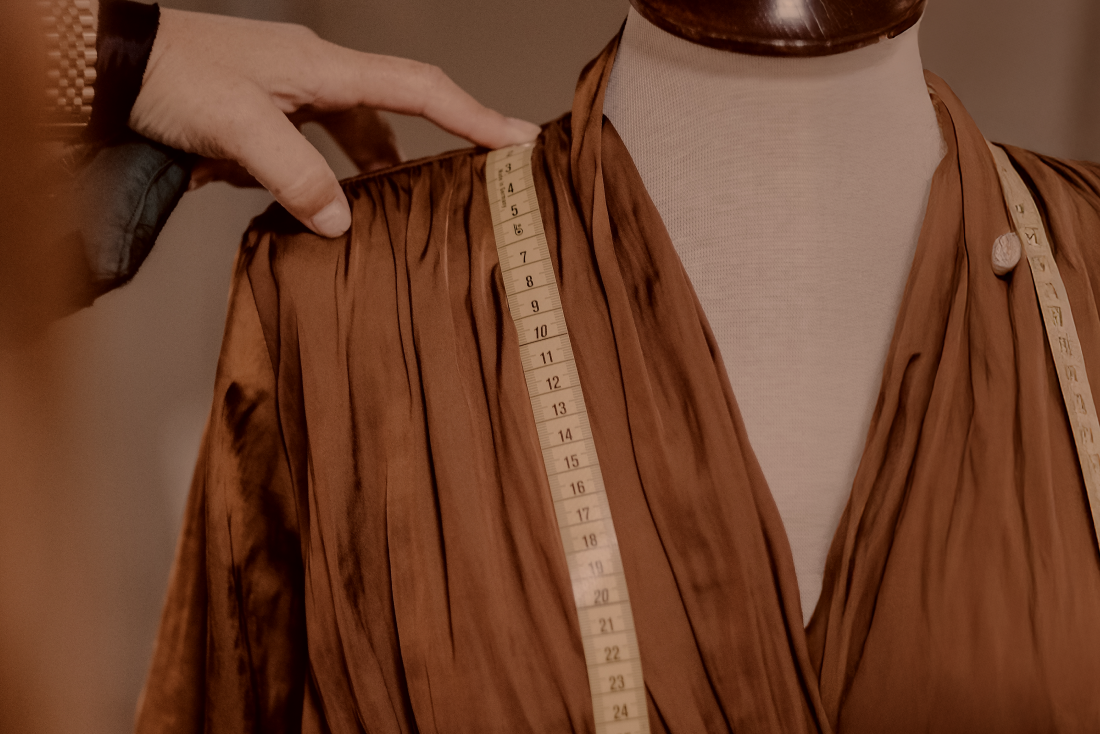 How to Choose the Perfect Length for Evening Dress | Leshva  Lshva