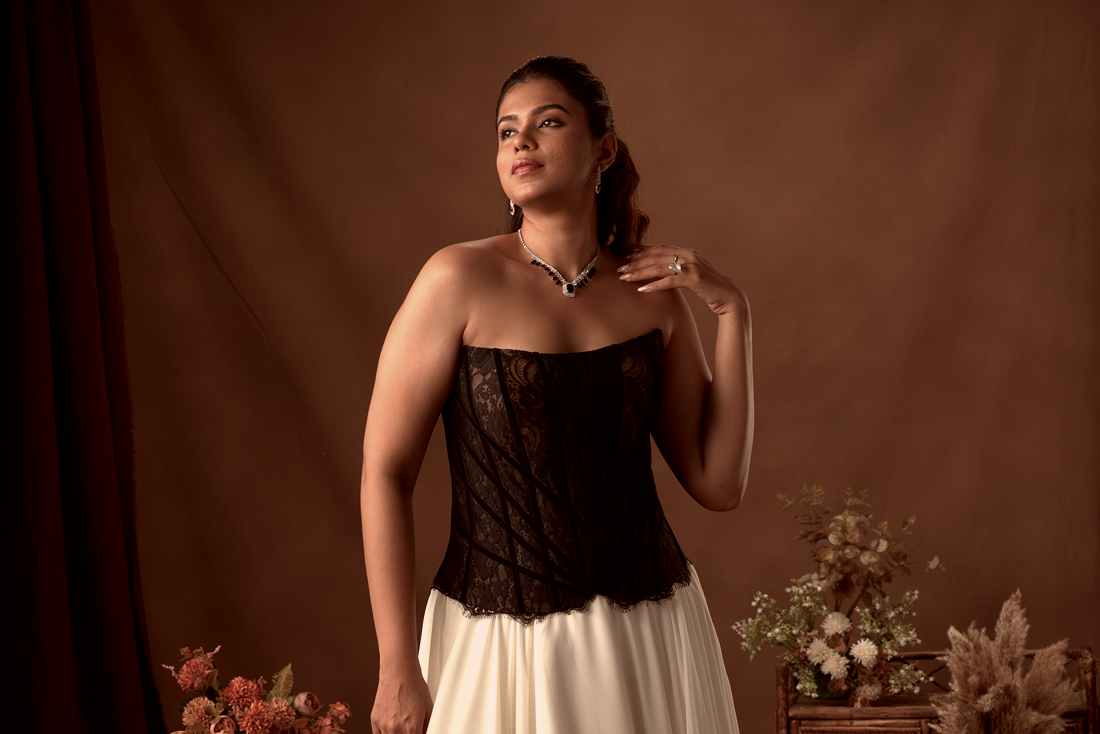 How to Style Corset Top: A Detailed Guide to Styles, Fit & Easy Outfit Ideas